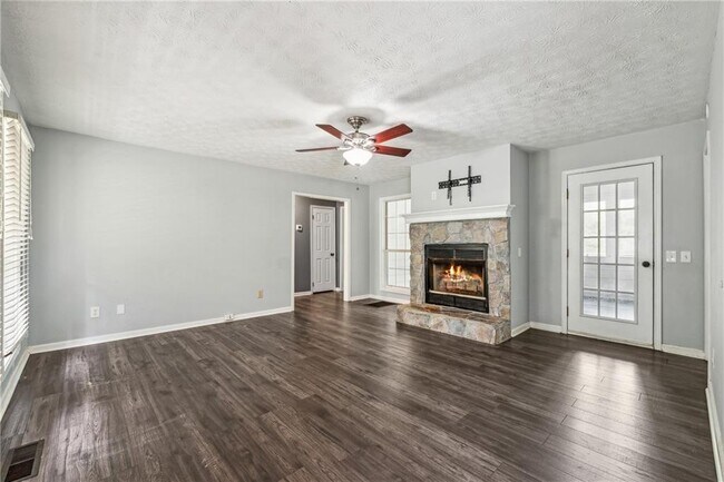 Building Photo - 4710 Pilgrim Point Rd