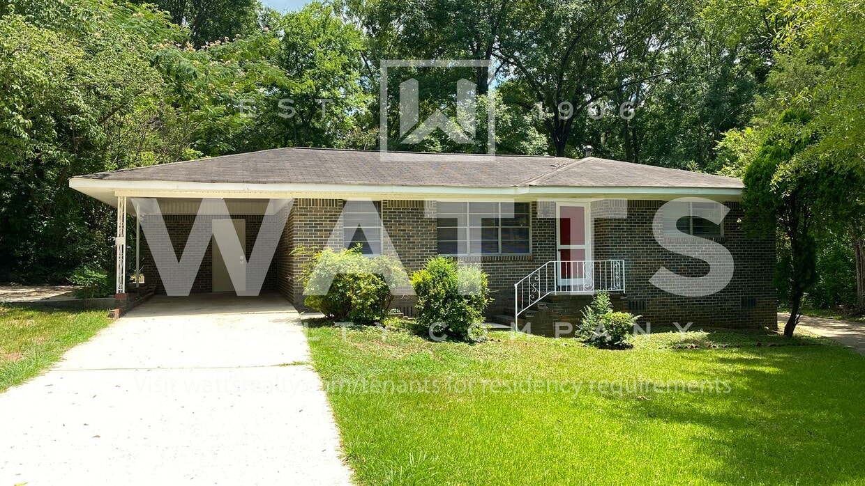Foto principal - Comfortable 3 Bedroom/1 Bath Home in Fores...