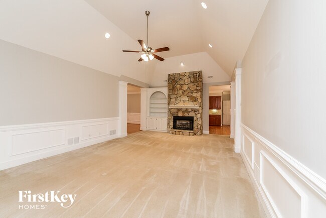 Foto del edificio - 2833 Silas Ridge Rd