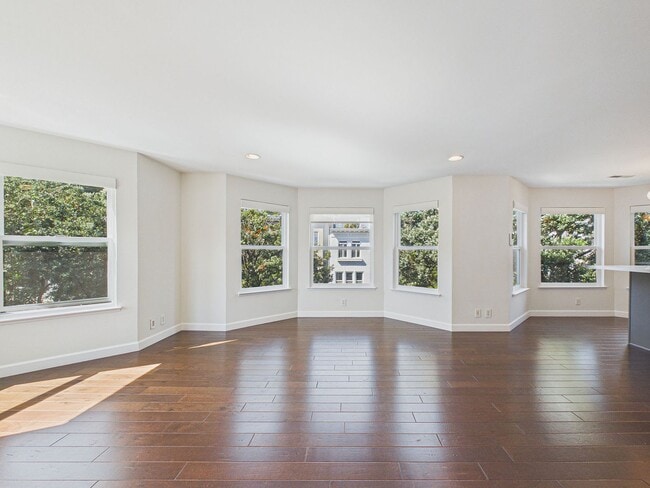 Building Photo - Bright Corner 2BR/2BA in Prime Anza Vista | Parking Included | Exceptional Natural Light