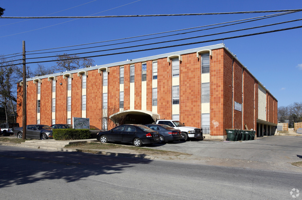 Primary Photo - The Edge Apartments