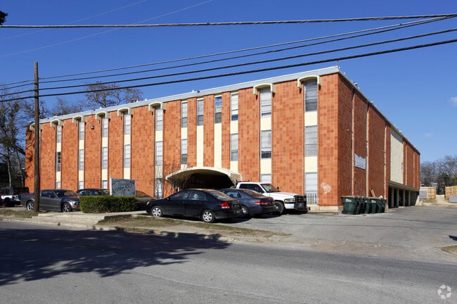 Building Photo - The Campus Edge Apartments