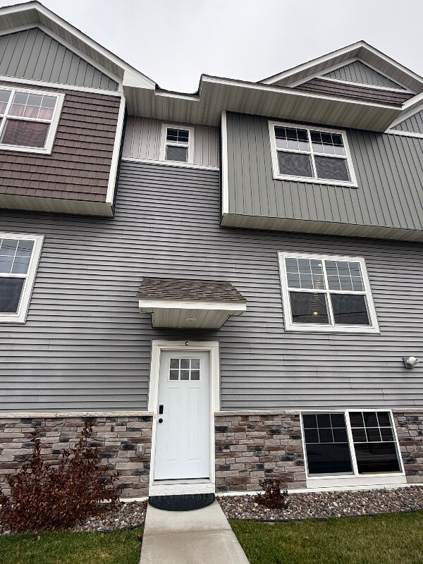 Foto principal - 10280 3rd St NE