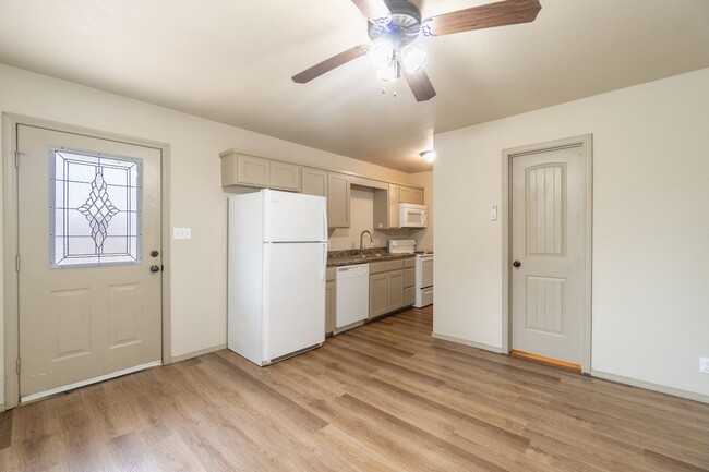 Foto del edificio - 2120 N 13th St