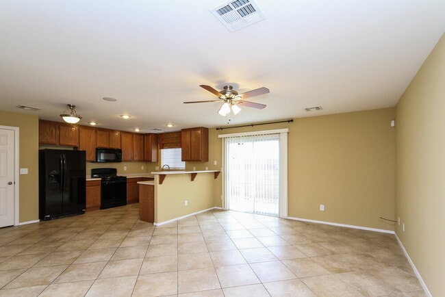 Foto del edificio - 8264 Wuthering Heights Ave