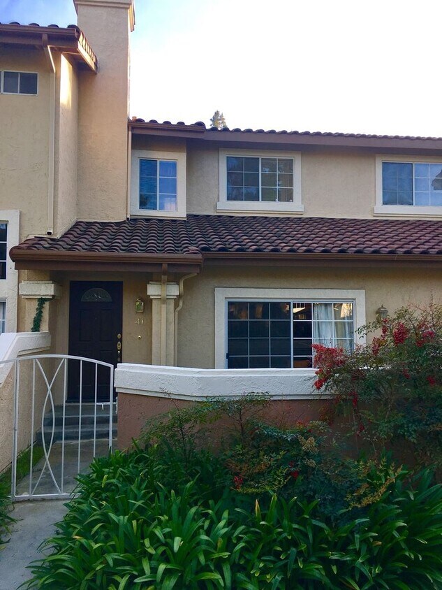 Primary Photo - 2 br, 2.5 bath House - 4020 Porte De Palma...