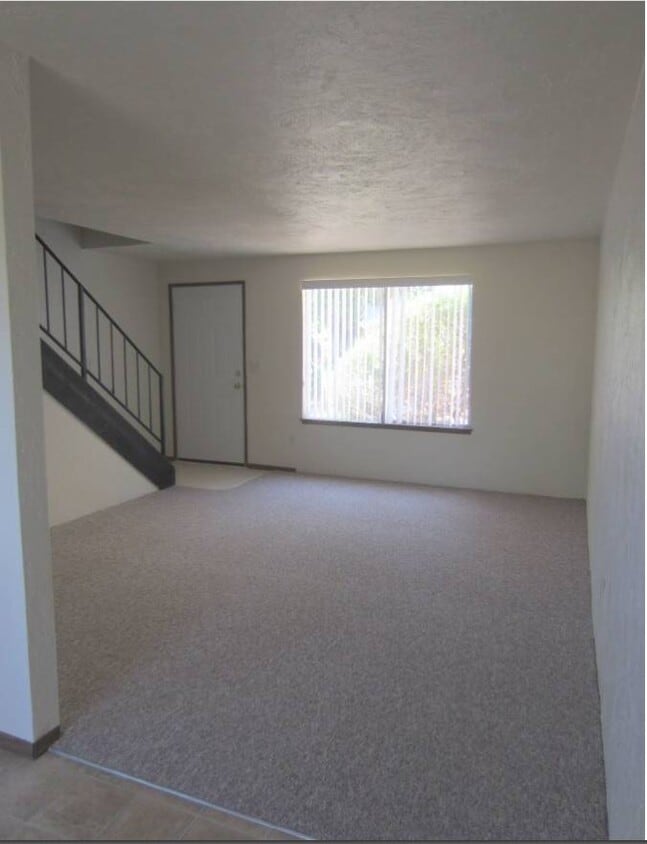 Foto principal - 1035 NW 27th St