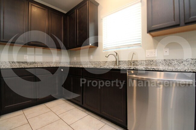 Foto del edificio - 11561 W Tom Henry Way