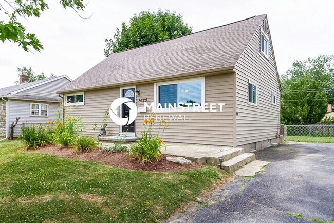 Foto del edificio - 4 Bedroom Pet-Friendly Home in Columbus, OH with Main Street Renewal