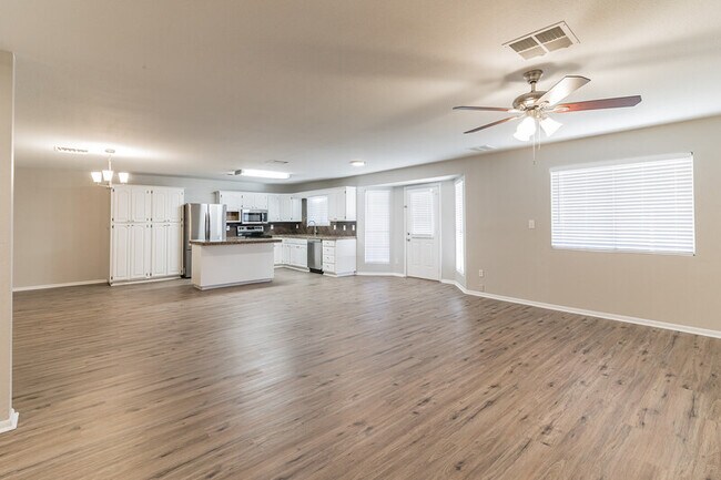 Foto del edificio - 6439 W Cortez St