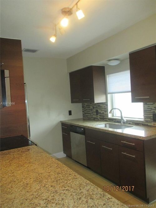 Foto principal - 50 Park Dr