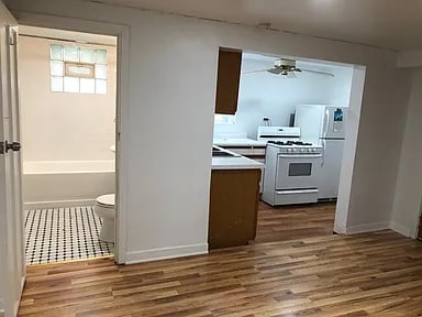 Foto del edificio - 1618 W Carmen Ave