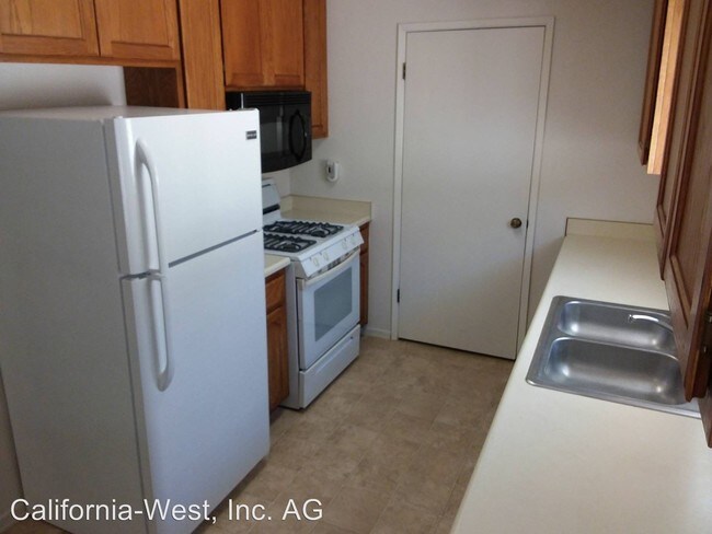 Building Photo - 2 br, 2 bath House - 525 GRANDE #E