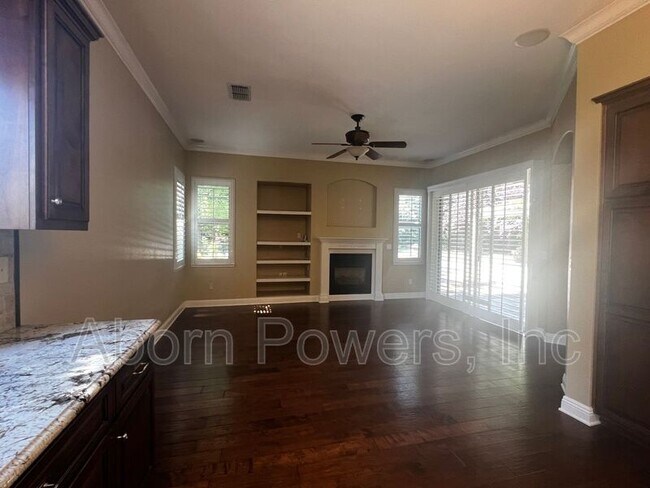 Foto del edificio - 3629 Walker Park Dr