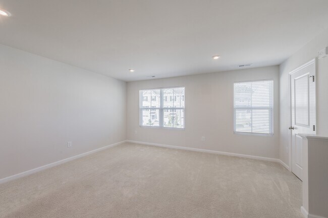 Building Photo - 4614 Black Drum Dr
