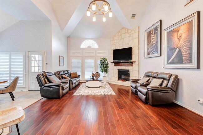 Building Photo - 20307 Cortina Valley Dr