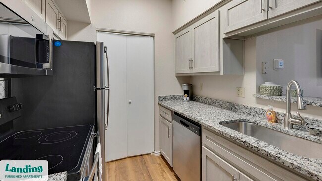 Building Photo - 165 Forestbrook Dr