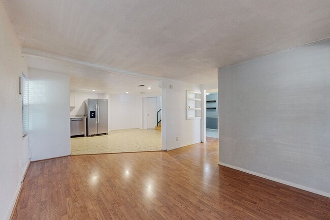 Building Photo - 2830 Floral Rd NW