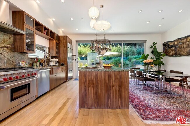 Foto del edificio - 544 Glen Trail