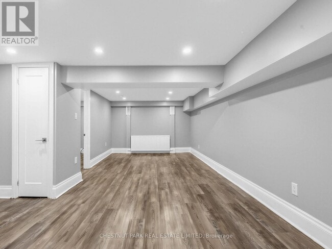 Building Photo - 1 Kingswood Rd