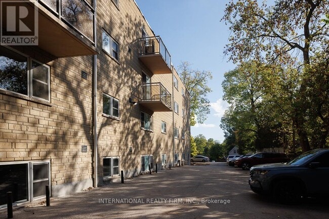 Building Photo - 93 High St