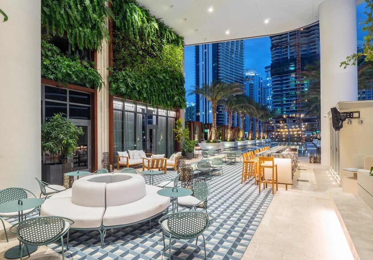 Foto principal - 805 S Miami Ave