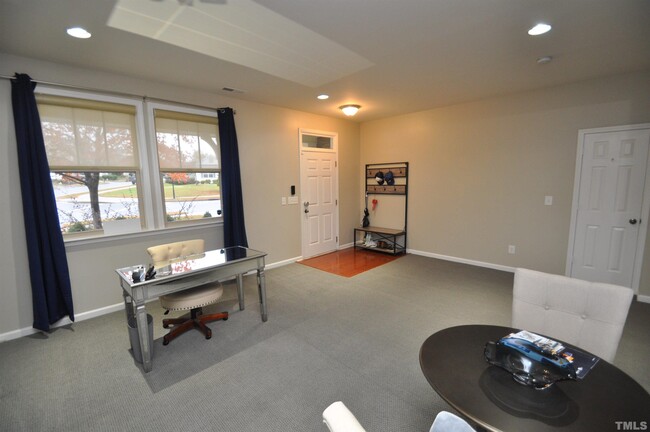Building Photo - 300 Lime Creek Ct