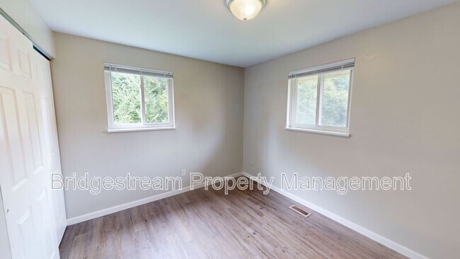Foto del edificio - 4920 Leeper St