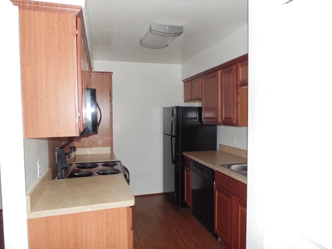 Building Photo - 2606PK