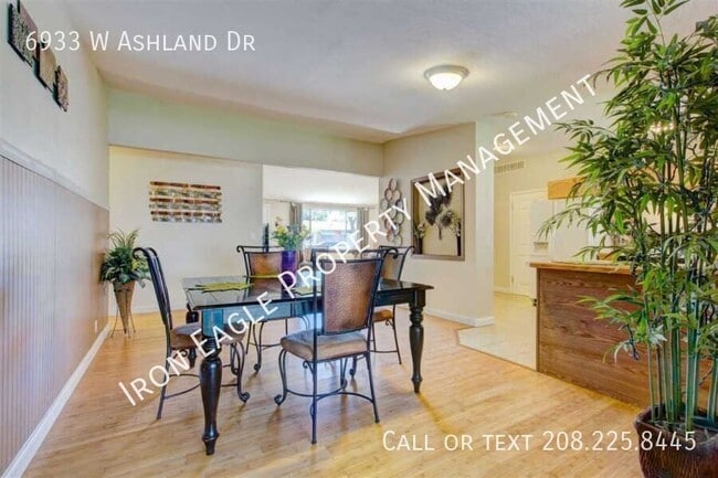 Building Photo - 6933 W Ashland Dr