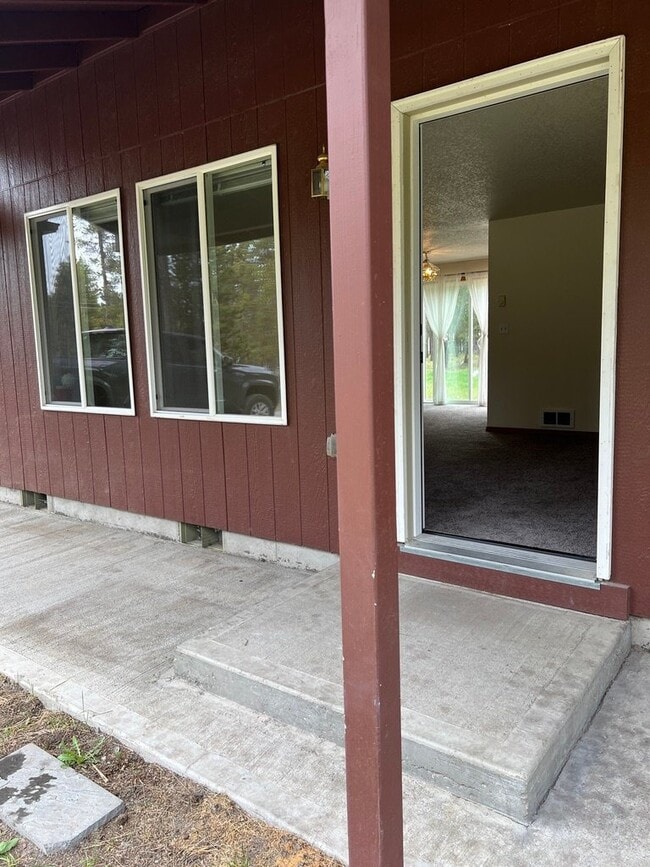 Building Photo - 54660 Lady Bug Ln