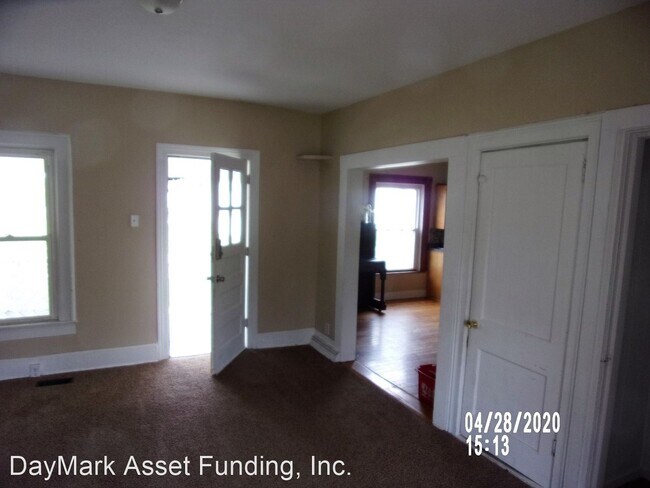 Building Photo - 3 br, 1 bath House - 1306 Water St