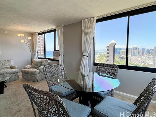 Foto del edificio - 343 Hobron Ln