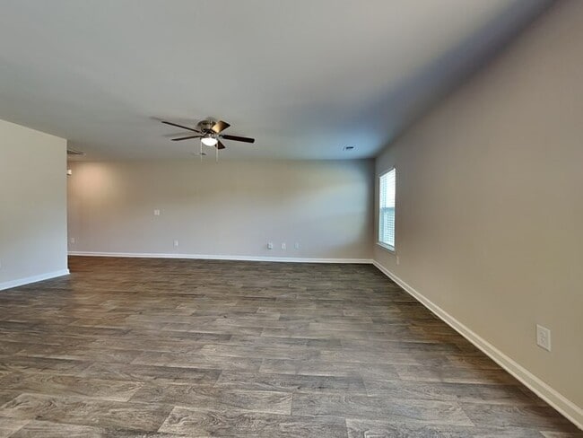 Building Photo - 75 Blue Fescue Way