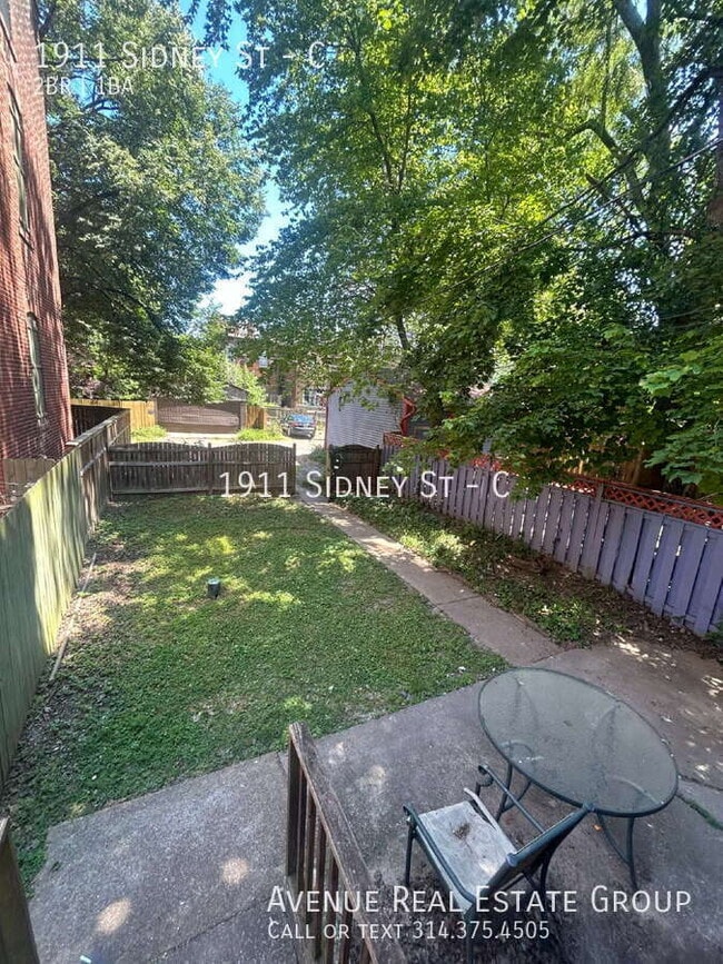 Building Photo - 1911 Sidney St