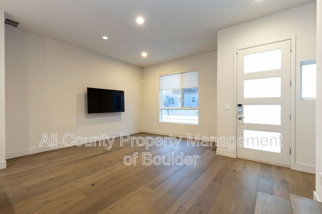 Foto del edificio - 3107 Bluff St