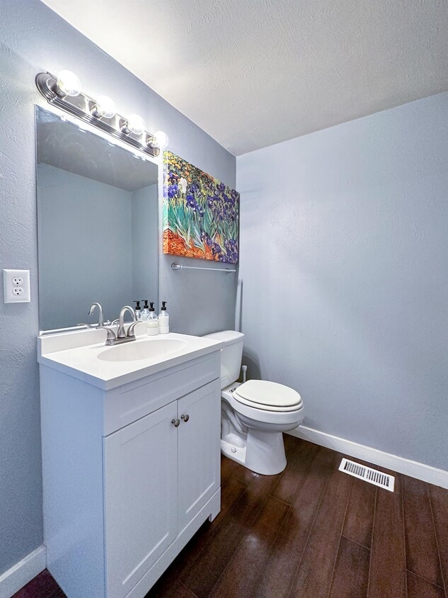 Primary Photo - 5550 Lantana Cir