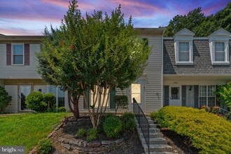 Building Photo - 7656 Stana Ct
