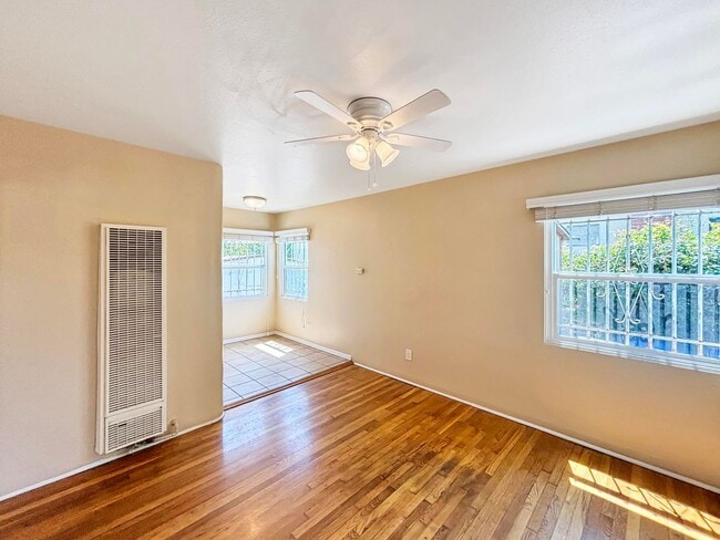 Building Photo - Charming 1BD/1BA Home in Golden Hill W/ Fu...