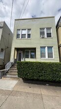 Building Photo - 339 Danforth Ave