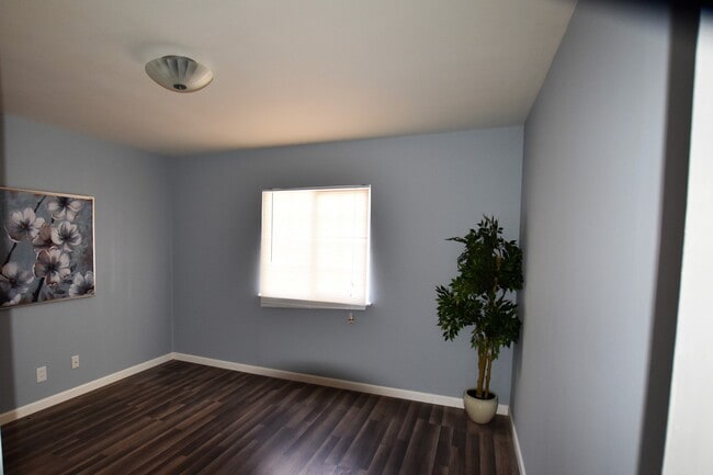 Building Photo - 1019 Caldwell Ave