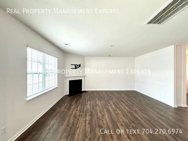 Foto del edificio - 4025 Lampasas Ln