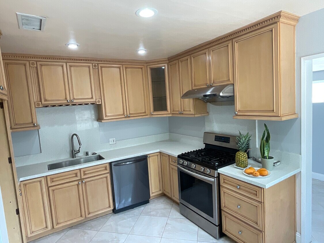 Foto principal - 906 N Hampton St