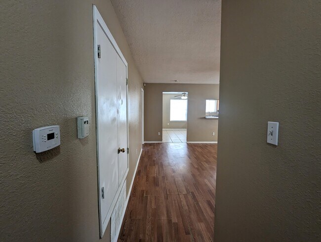 Building Photo - 7320 Spring Flower Rd SW