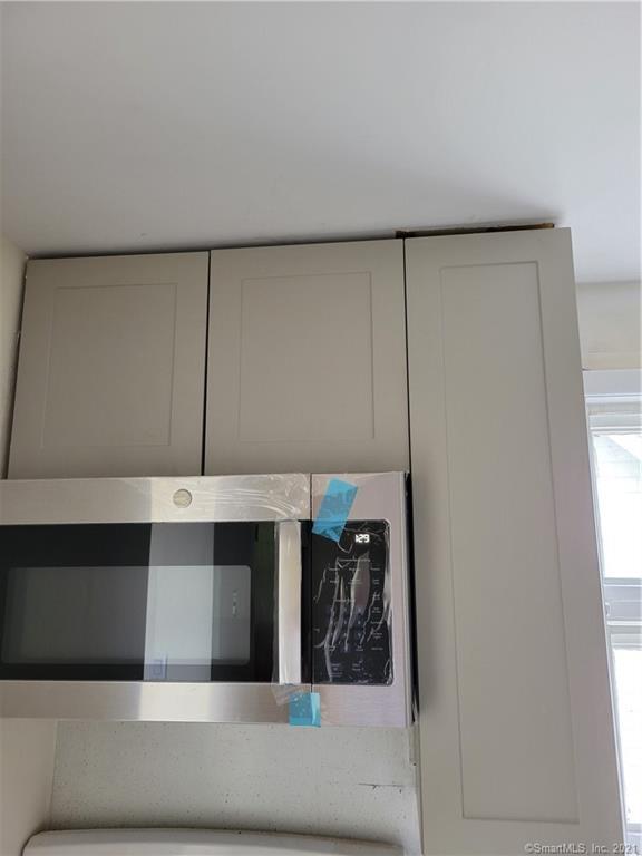 Building Photo - 30 Stuart Ave