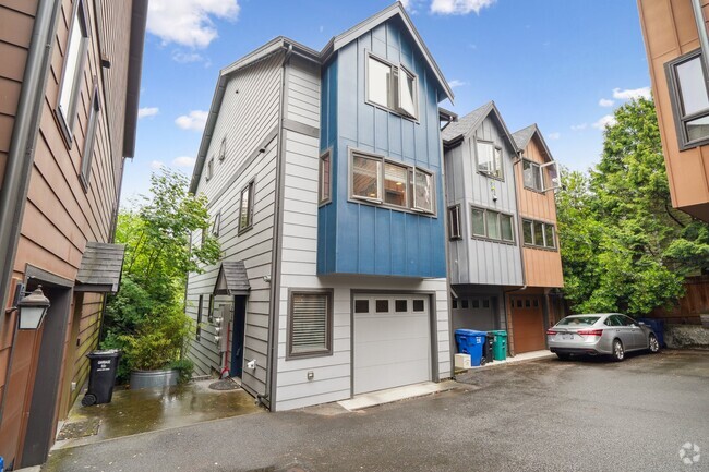 Building Photo - 5939 Delridge Way SW