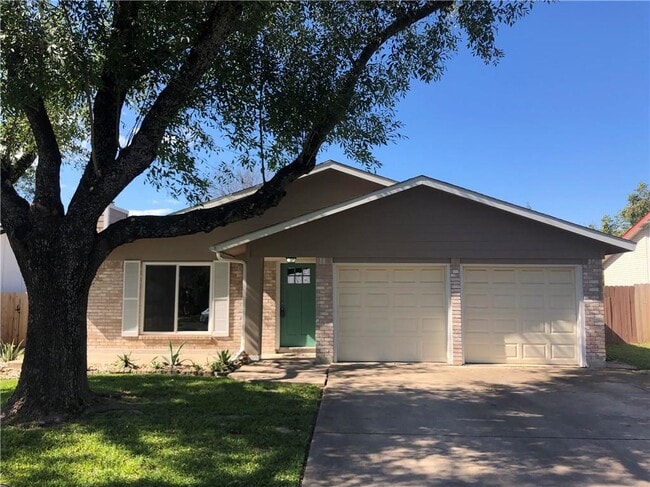 Building Photo - 11108 Applewood Dr