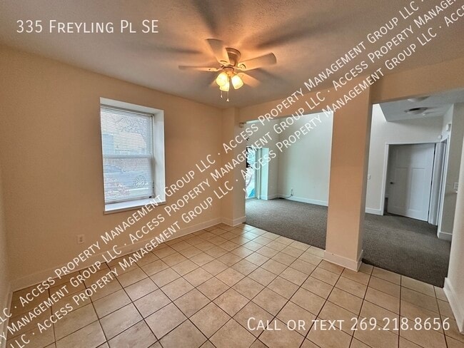 Building Photo - 335 Freyling Pl SE