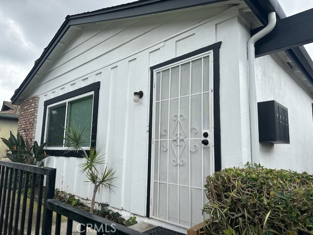 Building Photo - 2660 Milton Ave