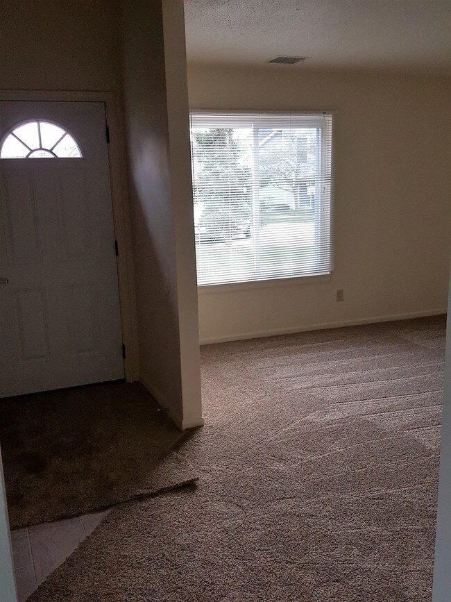 Hidden Creek Apartments Rentals New Berlin, WI